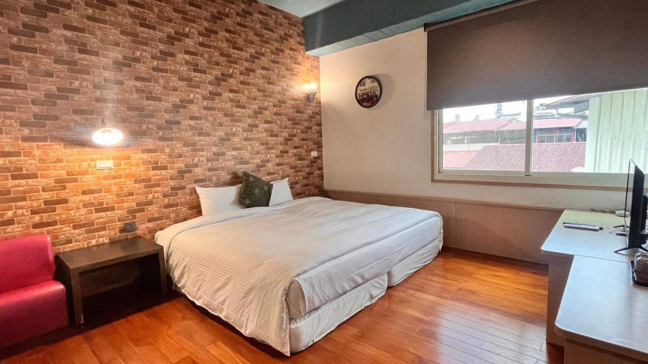 Xiu Shui Hotel Юйчі Екстер'єр фото