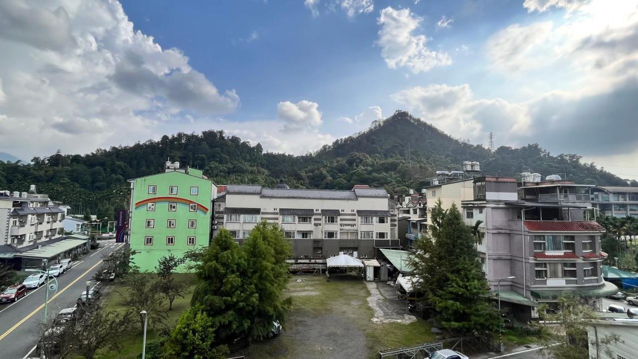 Xiu Shui Hotel Юйчі Екстер'єр фото