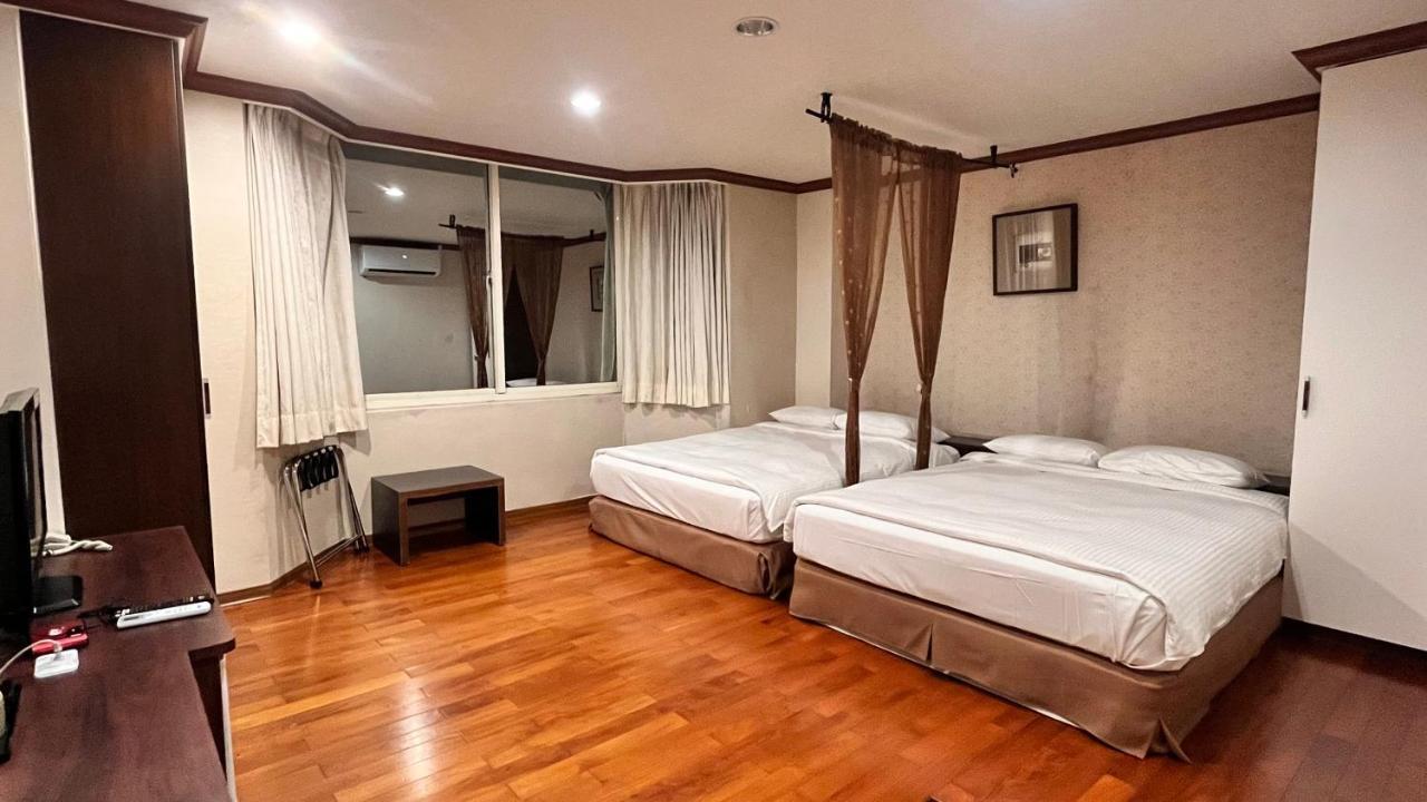Xiu Shui Hotel Юйчі Екстер'єр фото