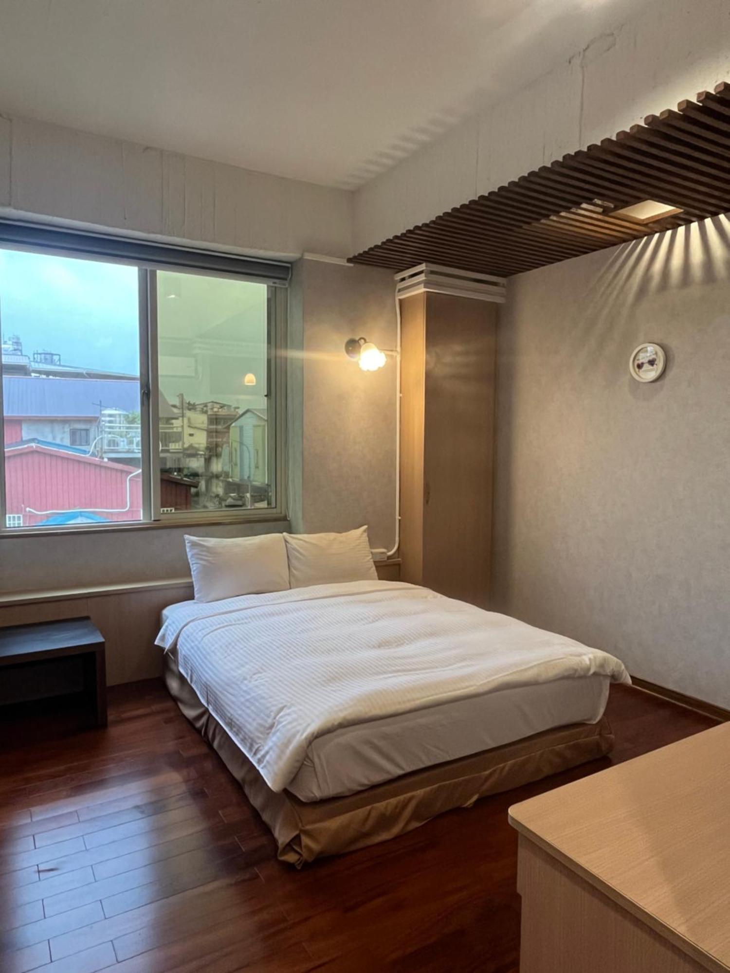 Xiu Shui Hotel Юйчі Екстер'єр фото