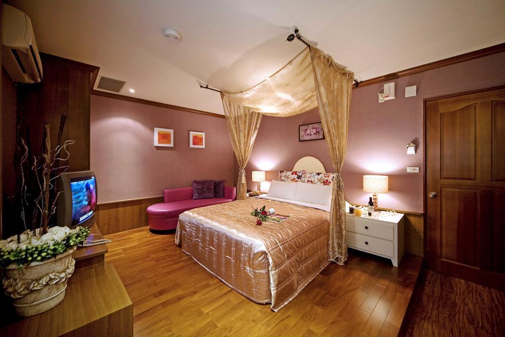 Xiu Shui Hotel Юйчі Екстер'єр фото