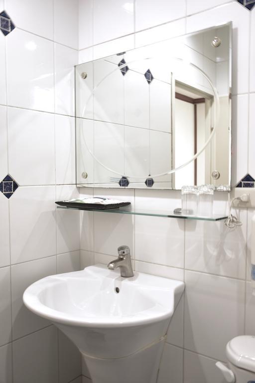 Xiu Shui Hotel Юйчі Екстер'єр фото