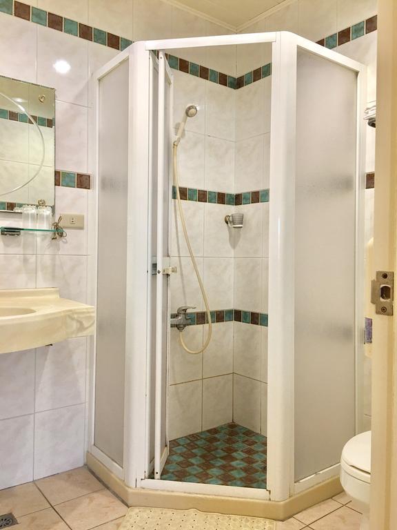 Xiu Shui Hotel Юйчі Екстер'єр фото