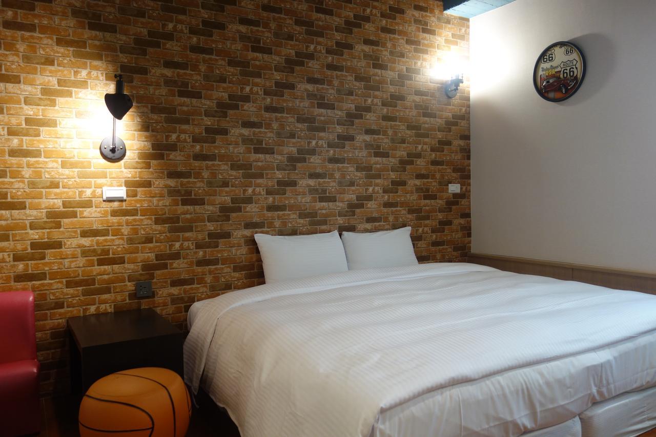 Xiu Shui Hotel Юйчі Екстер'єр фото